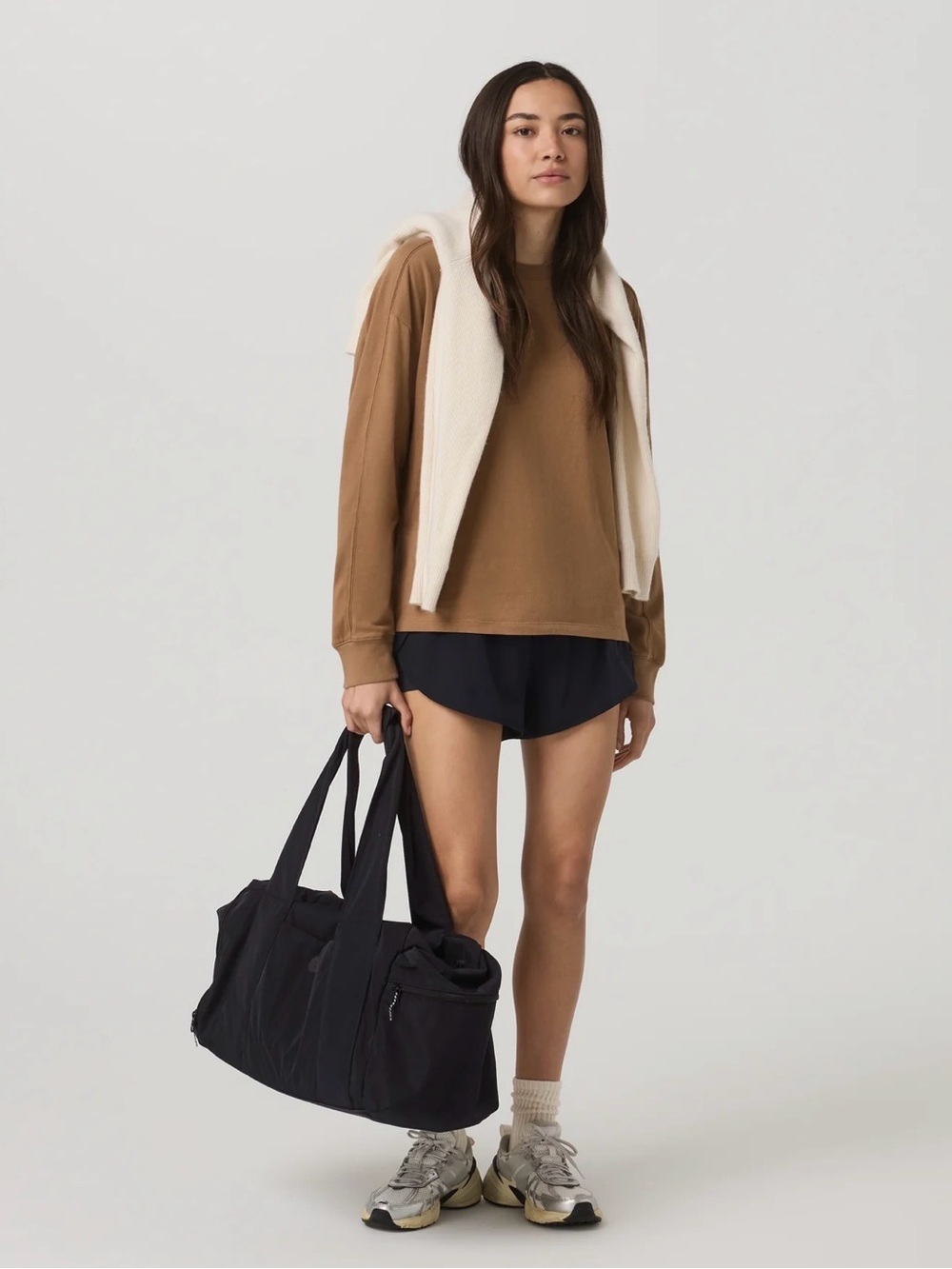 Vuori Khaki Crewneck ✨⛵️